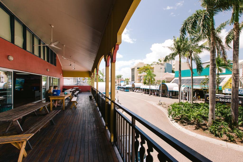 Global Backpackers Cairns Central Екстериор снимка