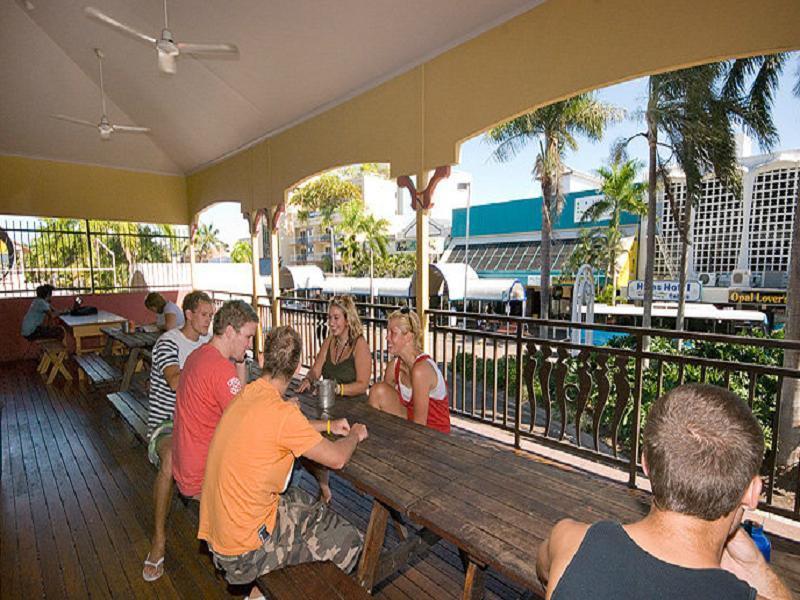 Global Backpackers Cairns Central Екстериор снимка